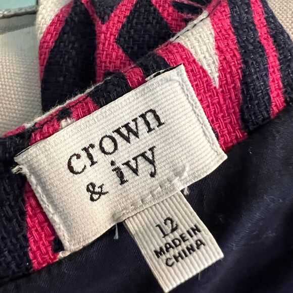 Crown & Ivy Navy/ Pink and White sleeveless Shift Dress - Picture 7 of 8
